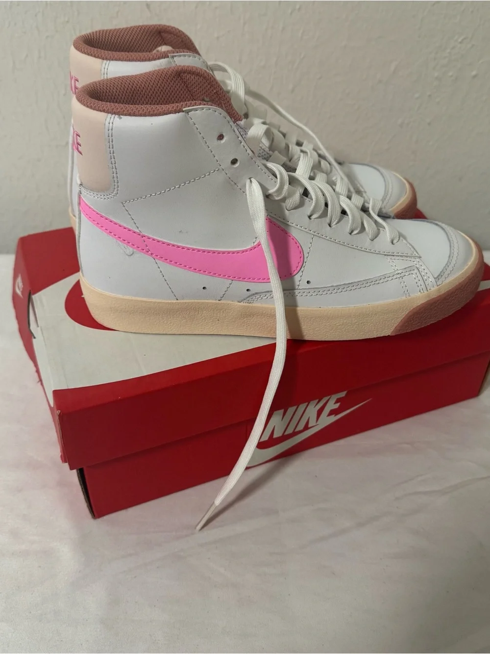 Nike Blazer Mid ‘77 (GS) 4Y Women 5.5 White Pink-Spell Guava Ice DZ2900-100 NIB - Picture 5 of 8